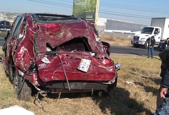 Mueren 2 mujeres en accidente en Acayuca