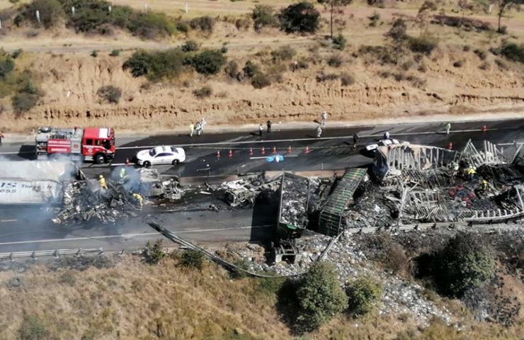 Accidente en Arco Norte al sur de Apan