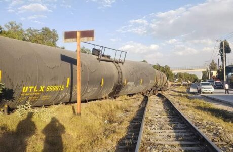 Se descarrila tren en Atotonilco de Tula