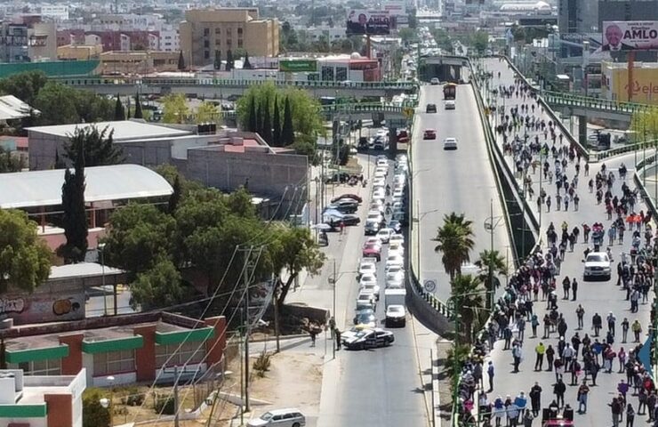 Protestan simpatizantes de Charrez en Pachuca