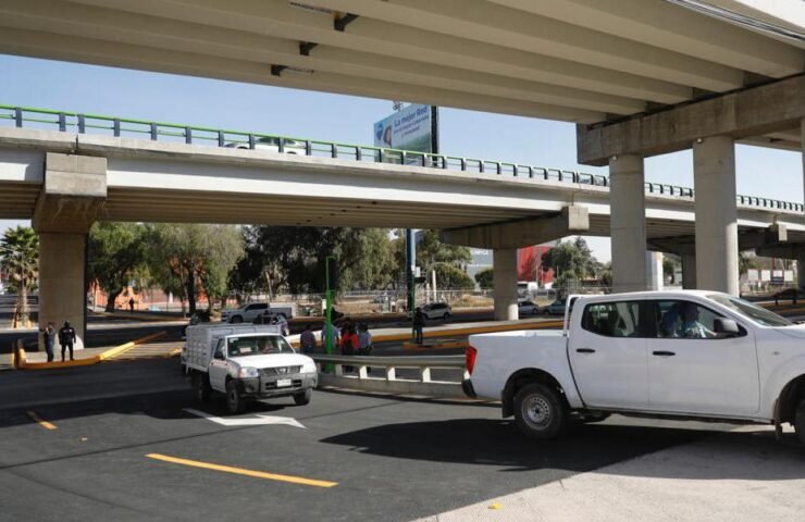 Distribuidor Vial Galerías en Pachuca