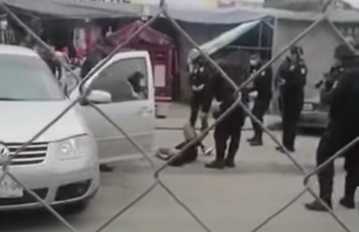 Policía de Huejutla neutraliza a ladrón de autos