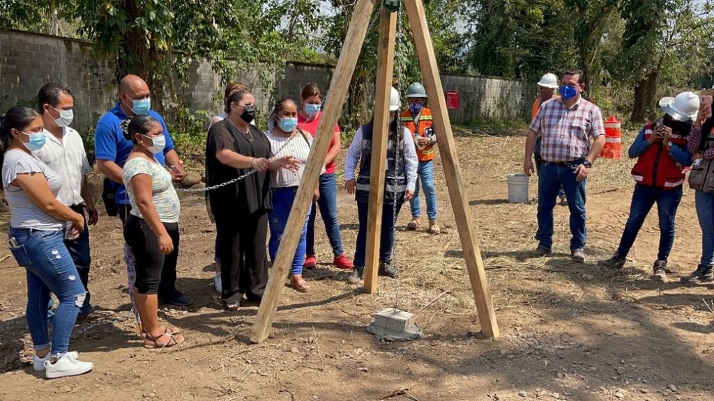 Inician construcción de una tienda Bodega Aurrera en San Felipe Orizatlán