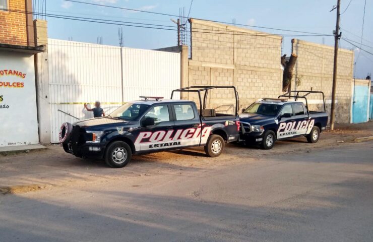 Encuentran predio con autos robados en Tizayuca