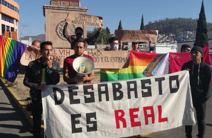 Protestan por desabasto de medicamentos contra el VIH en Pachuca