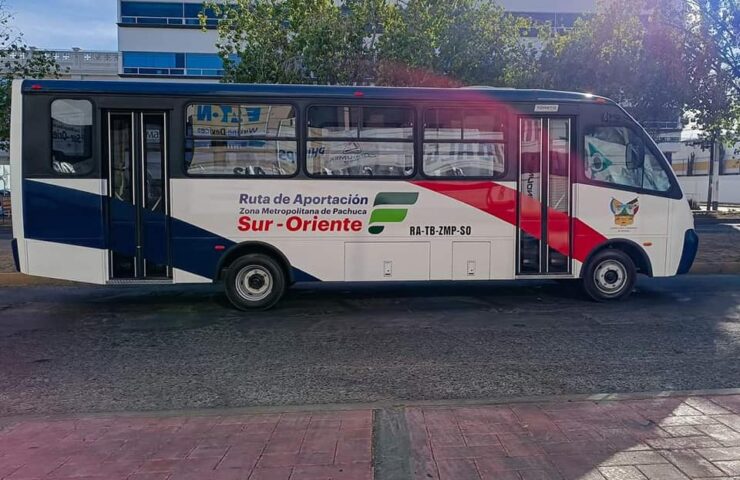 Una unidad nueva del sistema de transporte Tuzobús recorre la avenida Everardo Márquez en Pachuca