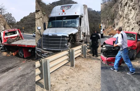 3 vehículos chocados en Calicanto por accidente